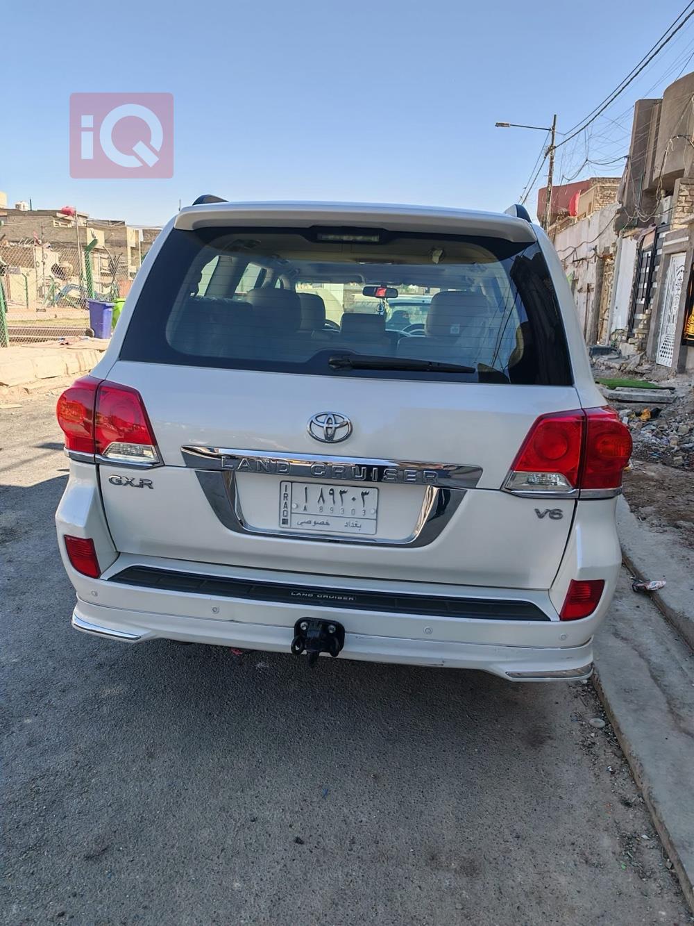 تۆیۆتا لاند کروزەر